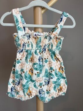 ⭐️⭐️PICK 5 / $20 Bluey Smocked Floral Baby Romper 0-3M